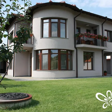 Katerina Guest house 3*